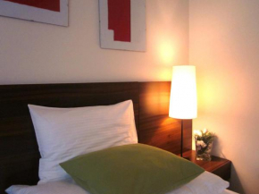 Отель Penzion Luxor  Трнава